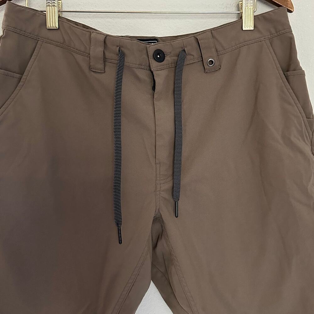 686 Everywhere Hybrid Short Slim Fit Brown size 34 - Picture 2 of 10